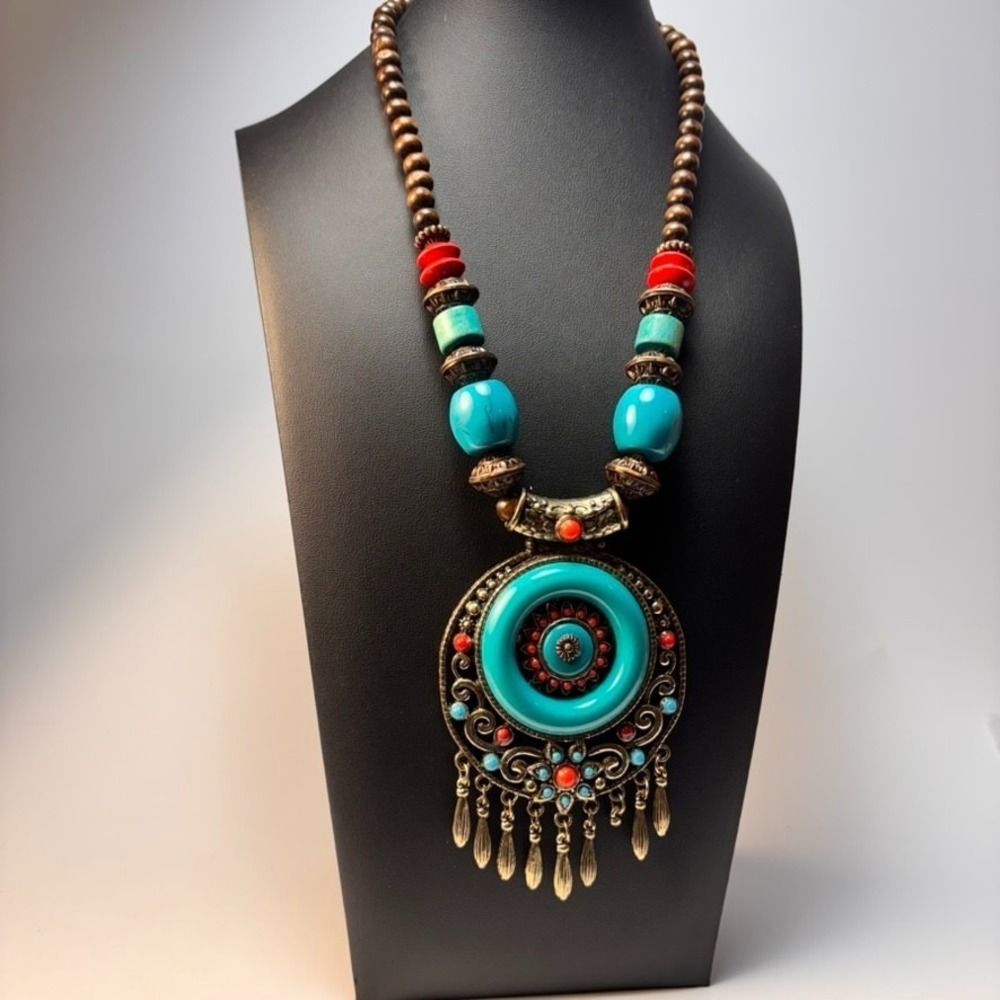 Chunky Vintage Necklace Wood Beads Boho Chunky Blue Resin Pendant - Picture 2 of 10